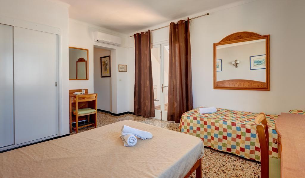 Hostal Talamanca Cala D´Or Extérieur photo