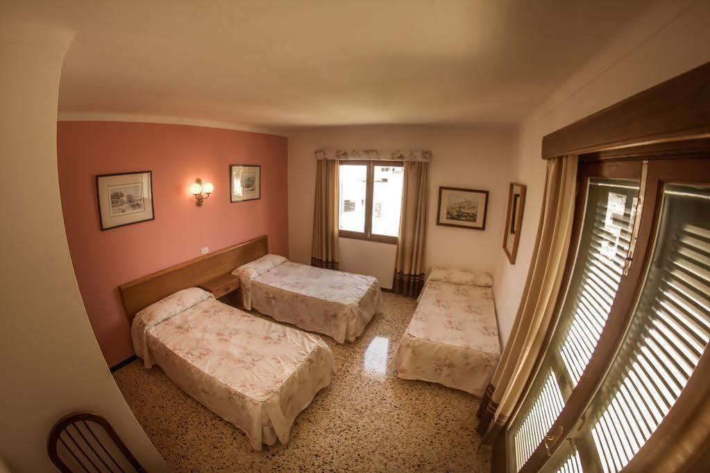 Hostal Talamanca Cala D´Or Extérieur photo